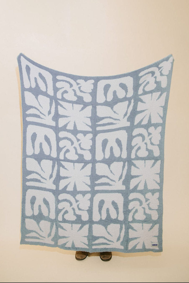 Sundream Lanai Plush Throw - Slate Blue