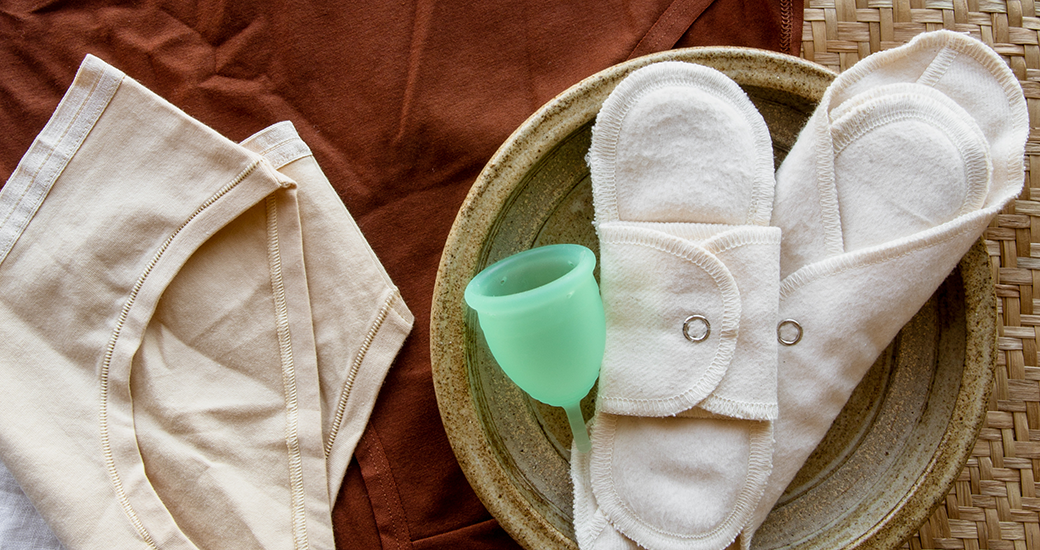 9 Plastic-Free Tampons, Pads, & Panties For A Zero Waste Period