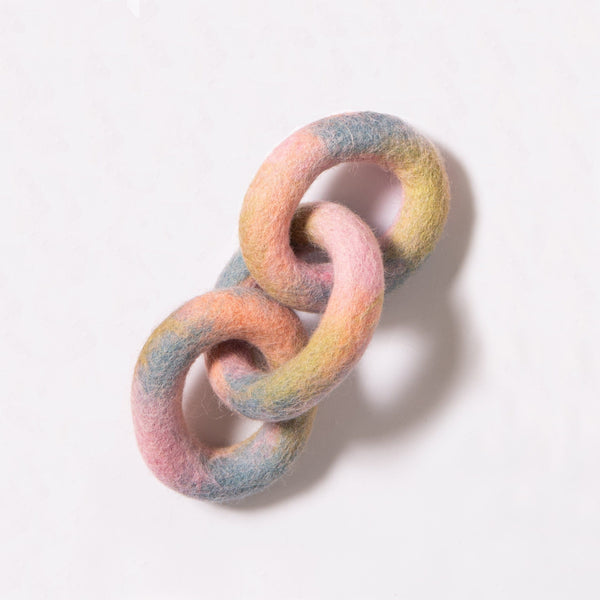 Awoo OMBRE / Large Link Felt Dog Toy