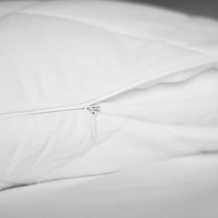 ettitude Bamboo Pillow Protector