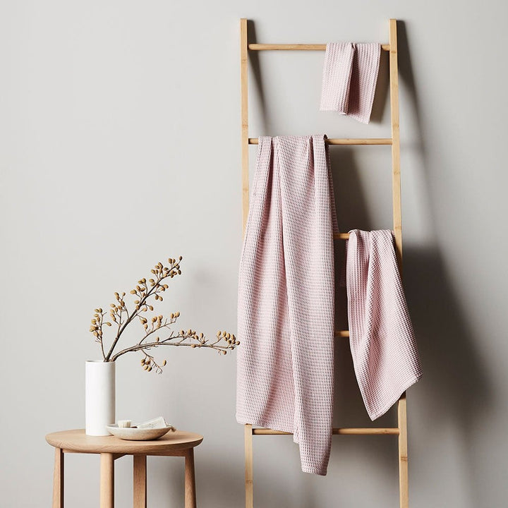 ettitude Rose / One Size Waffle Towel Set