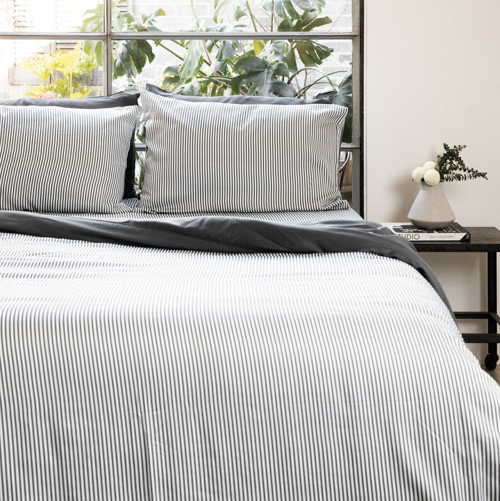 ettitude Signature Sateen Duvet Cover