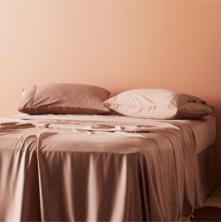 ettitude Signature Sateen Sheet Set