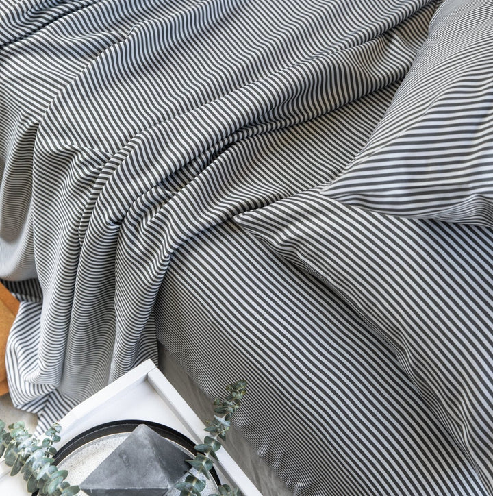 ettitude Slate Stripes / King Signature Sateen Sheet Set