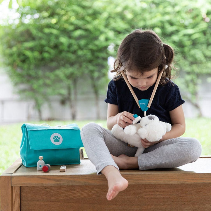 PlanToys USA Vet Set
