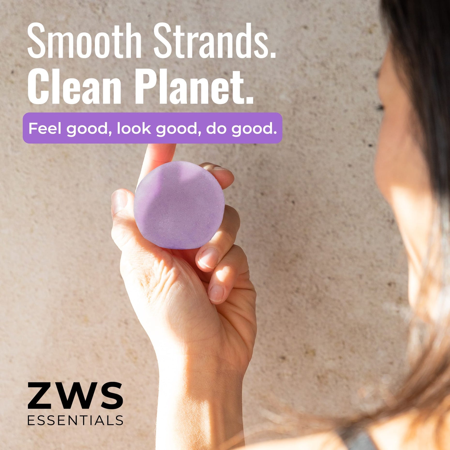 Oasis conditioner bar in hand: smooth strands, clean planet. Plastic-free hair care by ZWS Essentials