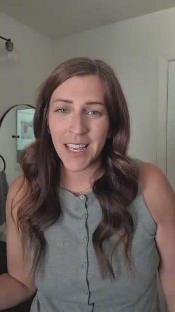 Creator clip: Alisa with the Sunshine shampoo and conditioner bars