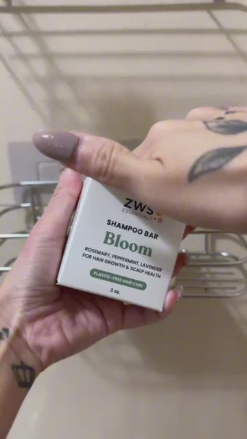Creator clip: Gabriele lathers the shampoo bar and shows the result