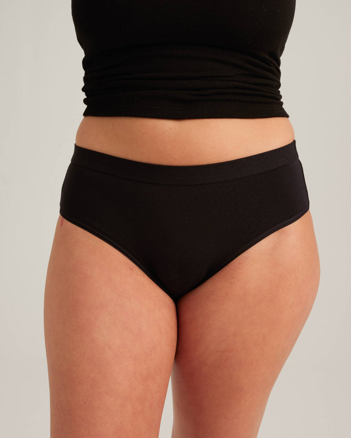 Saalt Super / XXS / Volcanic Black Leakproof Cotton Brief