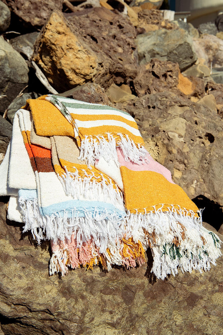Sundream 70s Throw