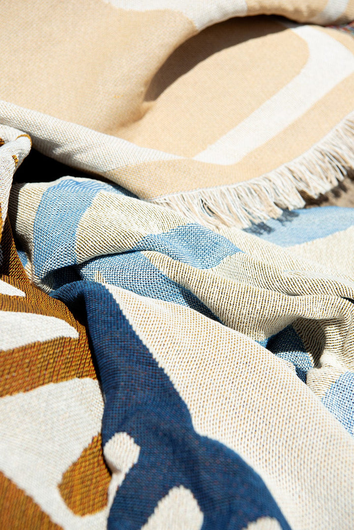 Sundream Horizon Heritage Woven Throw - Sand