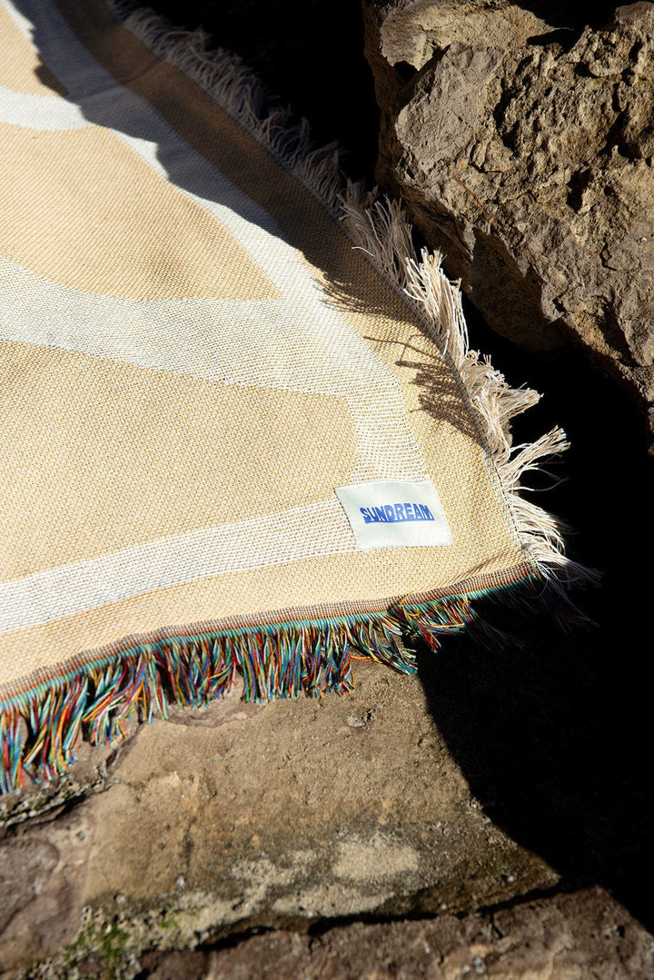 Sundream Horizon Heritage Woven Throw - Sand