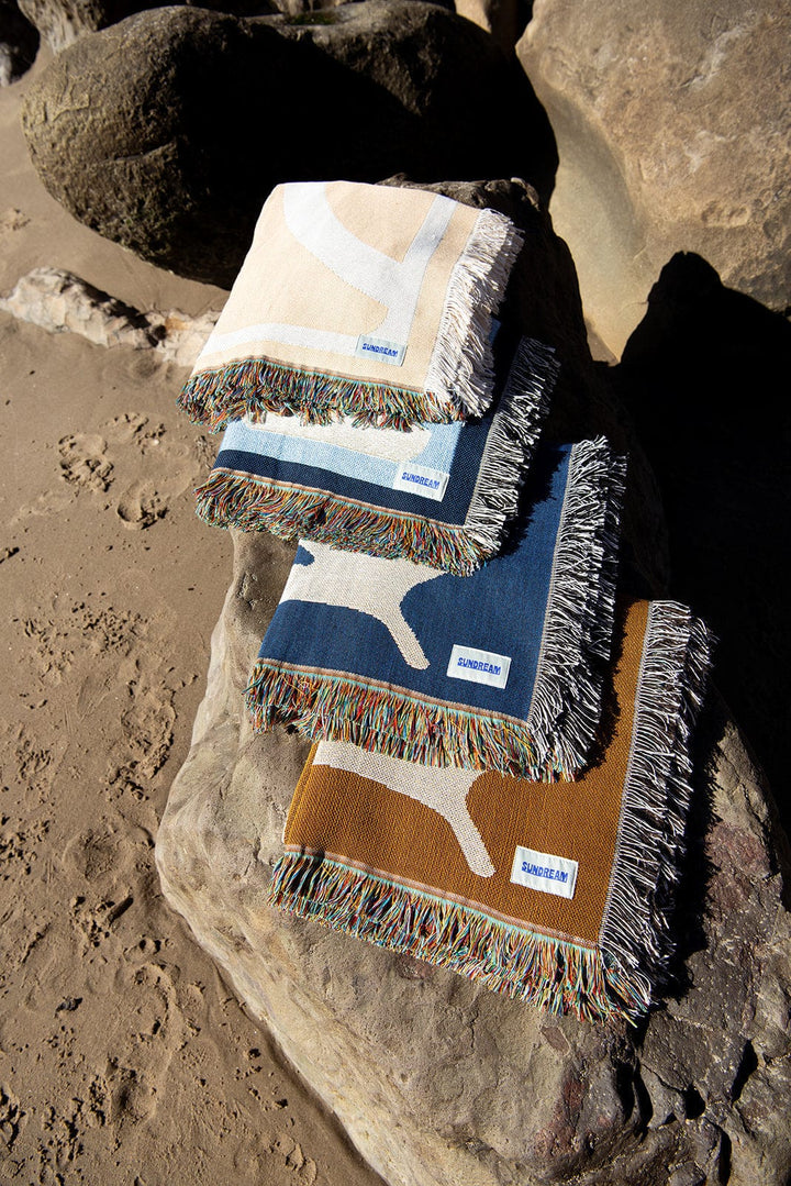 Sundream Horizon Heritage Woven Throw - Sand
