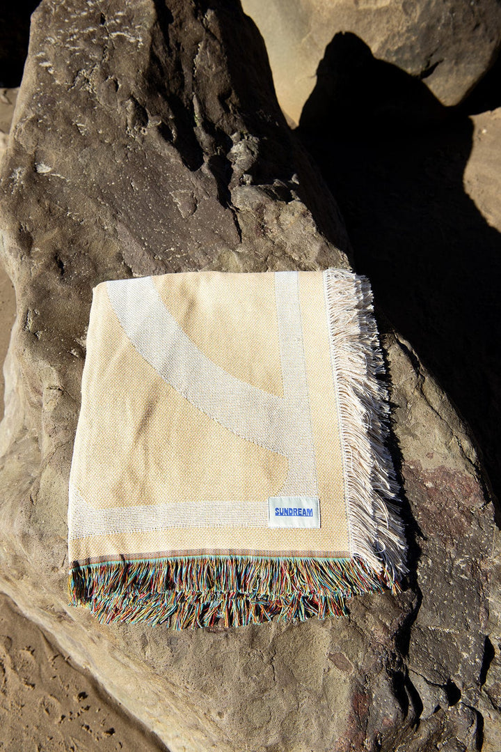 Sundream Horizon Heritage Woven Throw - Sand