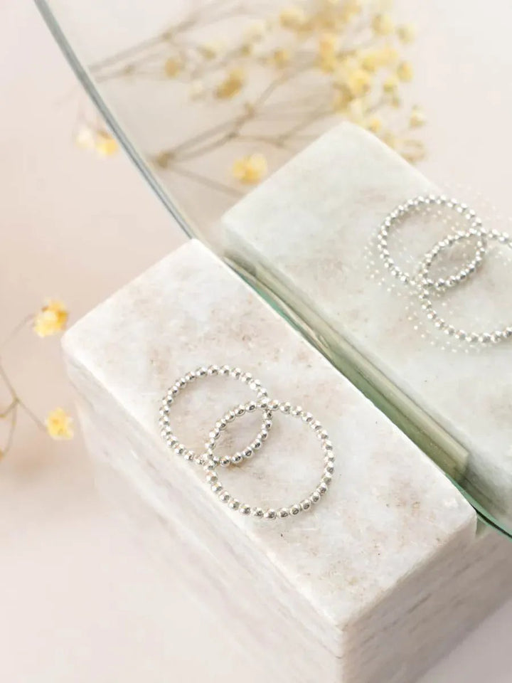 wellthy® Sterling Silver / 3 Beaded Band Ring