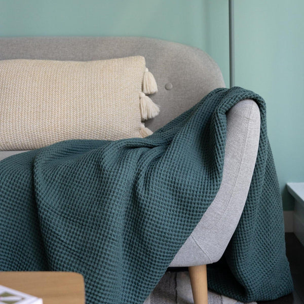 Homebird Textiles Lts. Waffle Throw