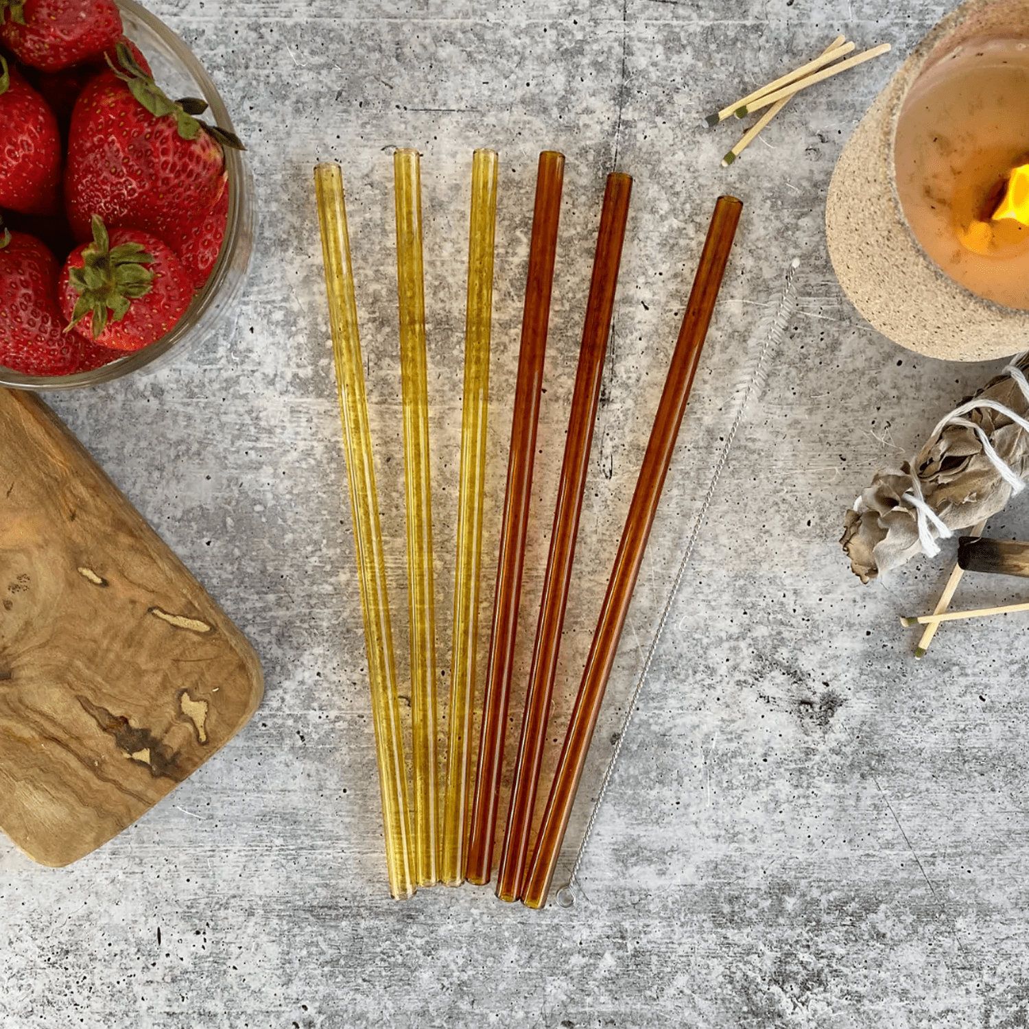 https://zerowastestore.com/cdn/shop/products/simply-straws-fire-10-glass-straw-6-pack-set-6-8-10-inch-31134882889839.png?v=1655752605